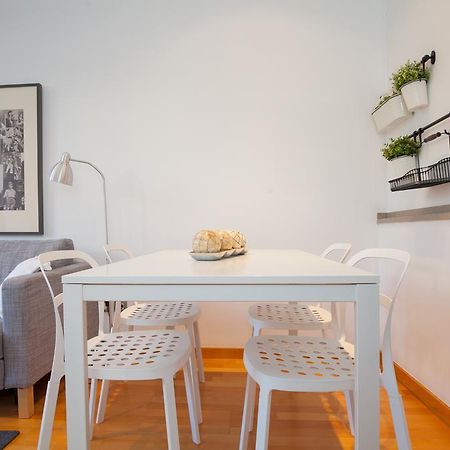 Flateli Urquinaona Apartment Barcelona Exterior photo