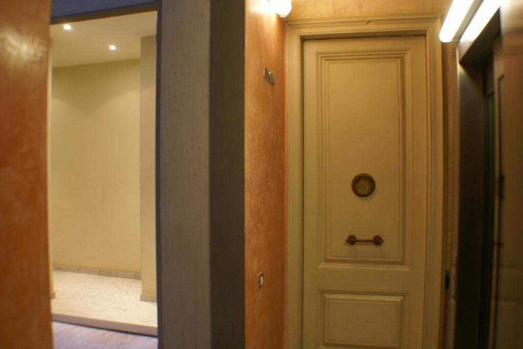 Flateli Urquinaona Apartment Barcelona Room photo
