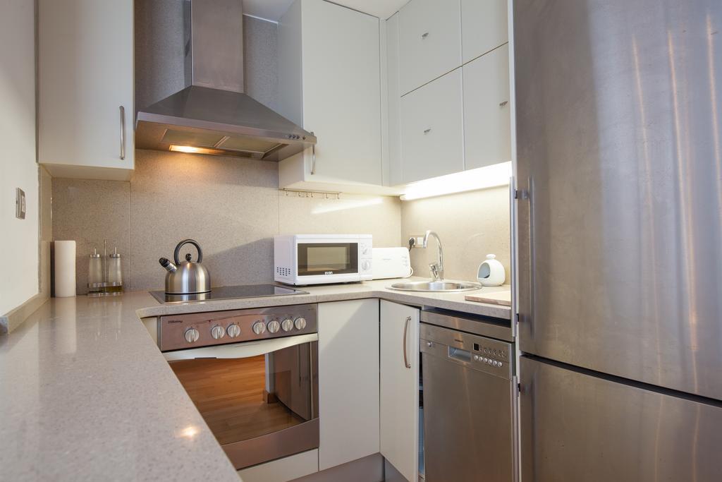 Flateli Urquinaona Apartment Barcelona Exterior photo