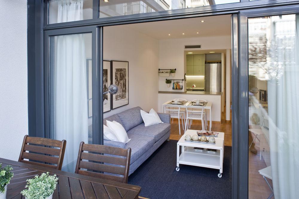 Flateli Urquinaona Apartment Barcelona Exterior photo