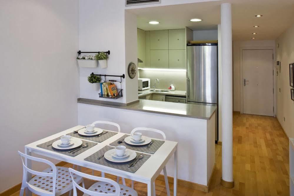 Flateli Urquinaona Apartment Barcelona Exterior photo